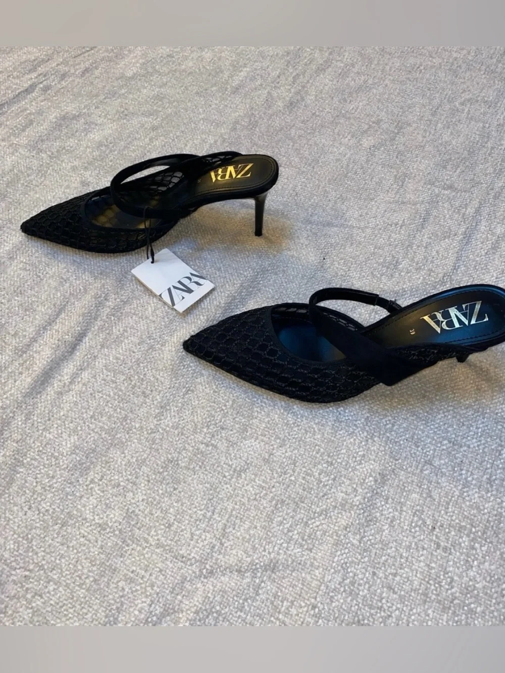 Zara Black Pointed Toe Mesh Heels Size 39 (8) Witchy Quiet Luxury Workwear
